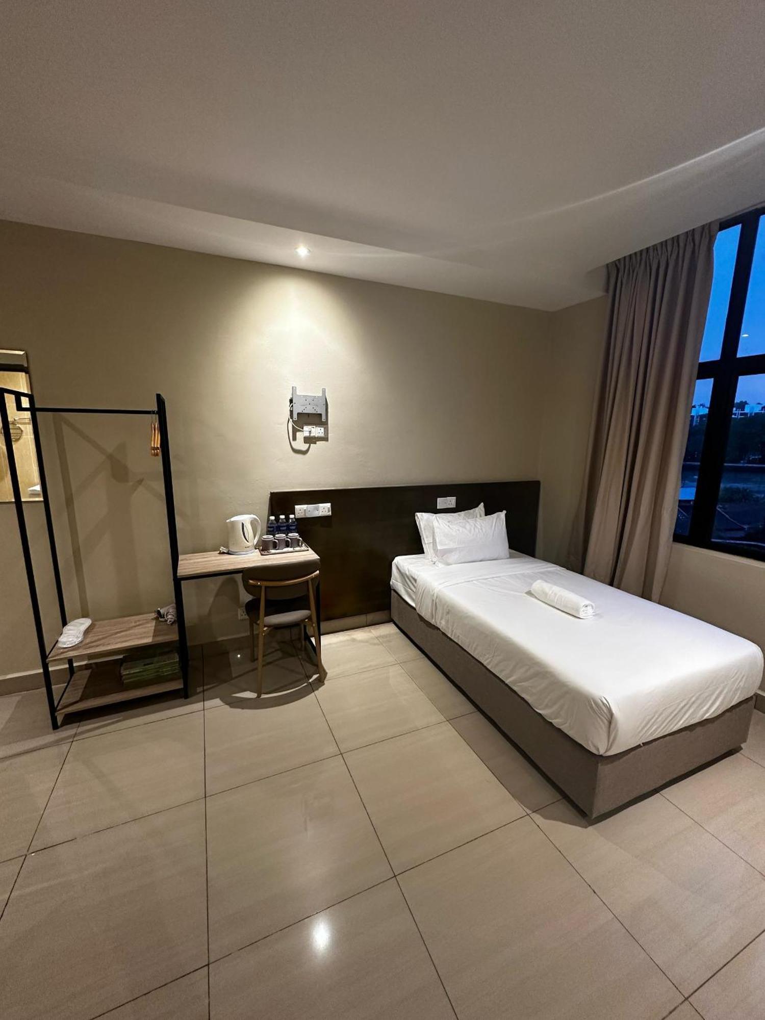 Kingston Hotel 12 - Jalan Raja Laut, Kl Куала-Лумпур Экстерьер фото